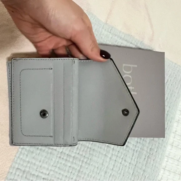 Botkier wallet - Picture 3 of 6